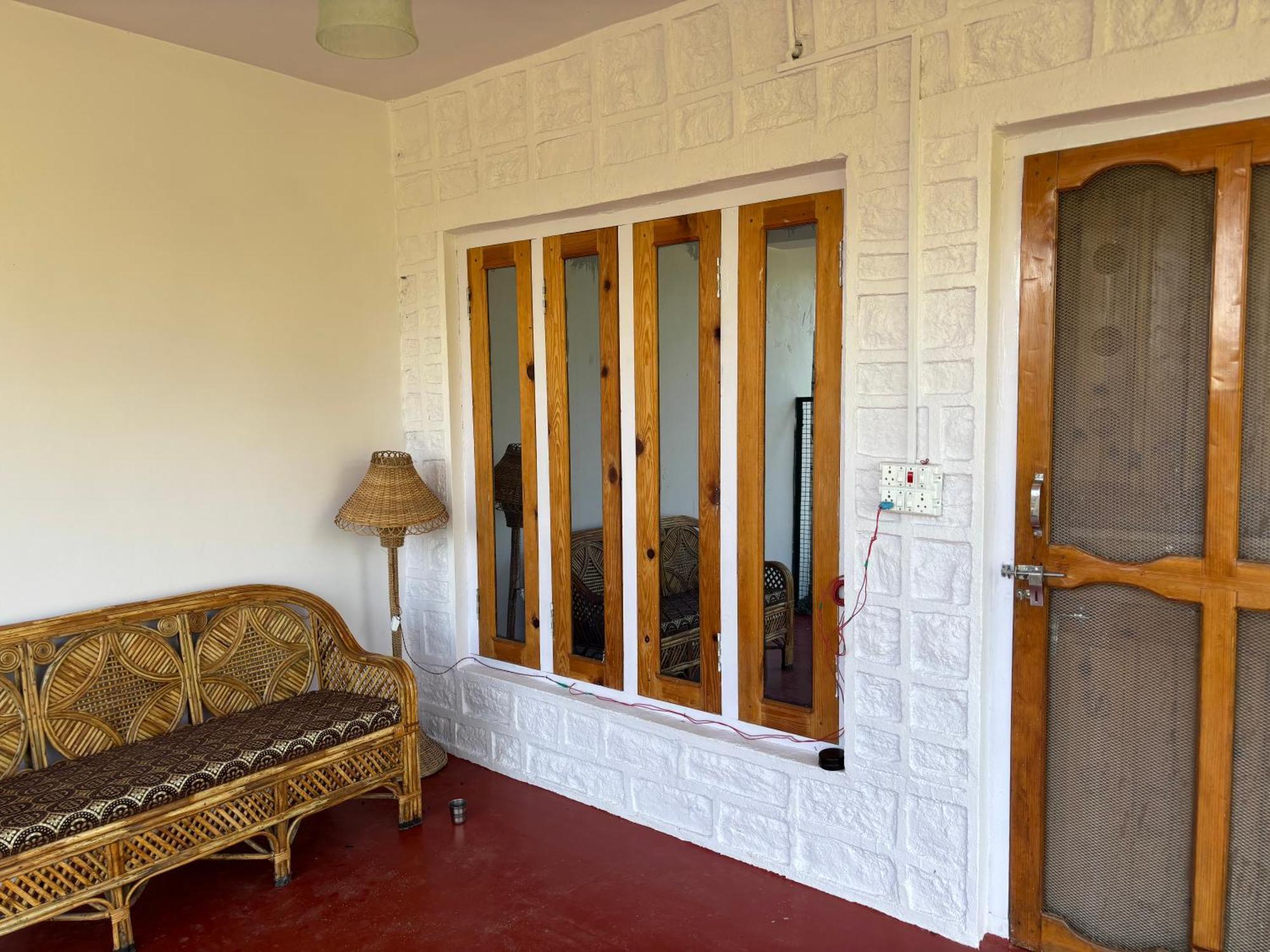 Brook Cottage Champawat Exteriör bild