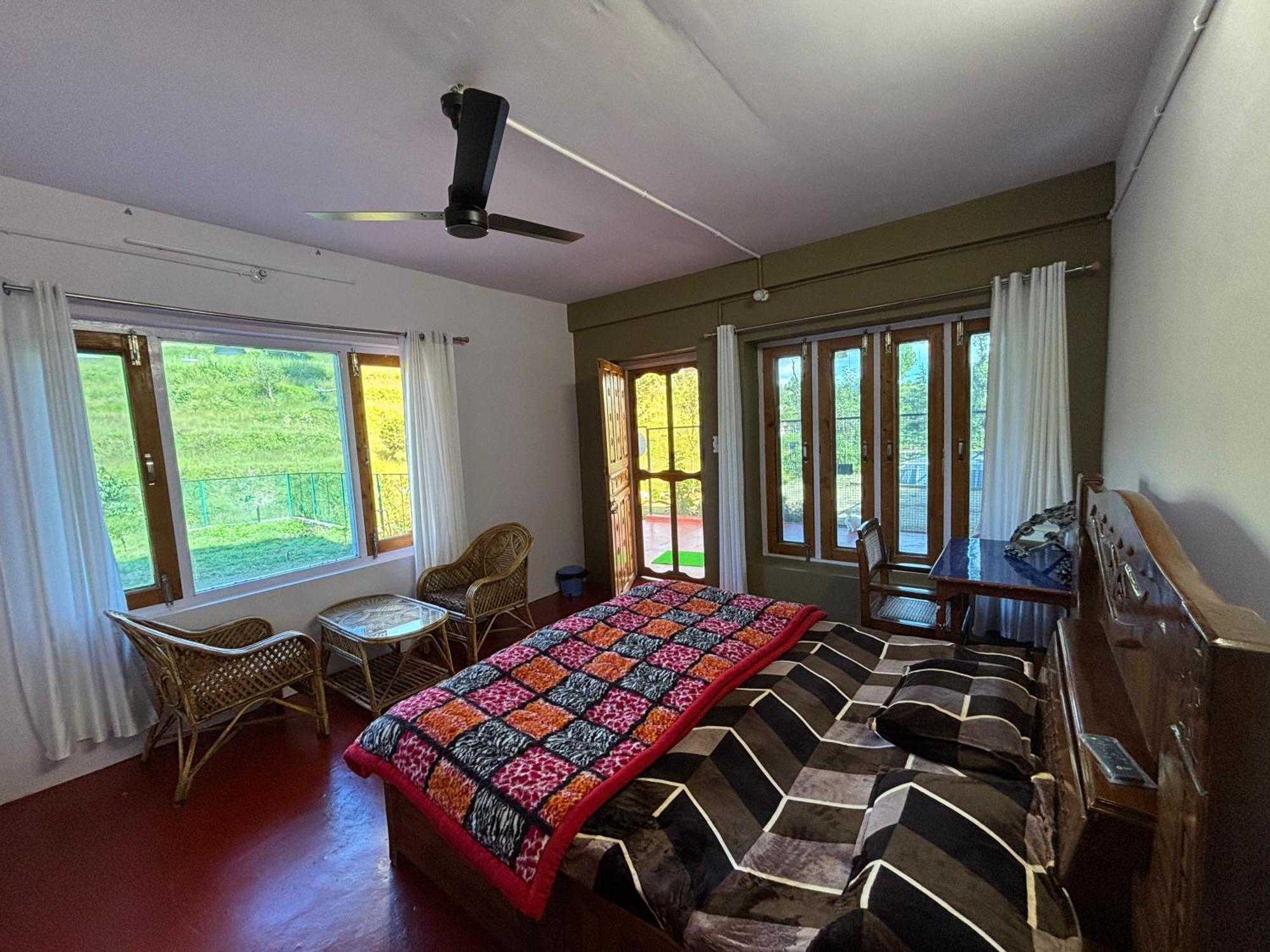 Brook Cottage Champawat Exteriör bild